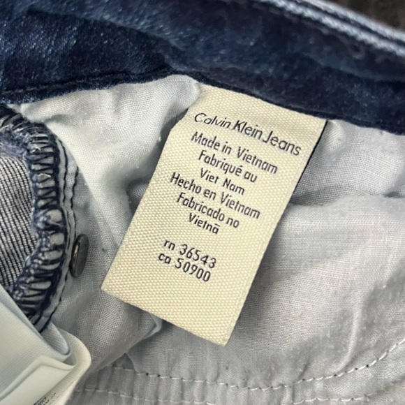 Calvin Klein Dark Wash Denim Straight Leg Jeans Z - Picture 8 of 8